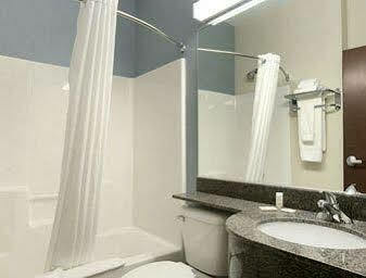 Microtel And By Wyndham - Hotel 4*